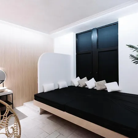 Intense Experience - Wellness Avec Piscine Jacuzzi Sauna Billard Privatifs * Manage