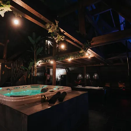 Intense Experience - Wellness Avec Piscine Jacuzzi Sauna Billard Privatifs * Manage