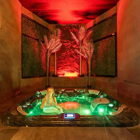 Intense Senses Experience Love hotel *